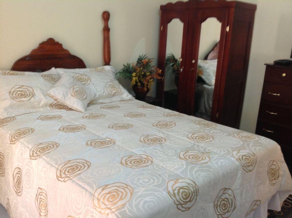 Cazwin Villas Teluk Montego Bagian luar foto