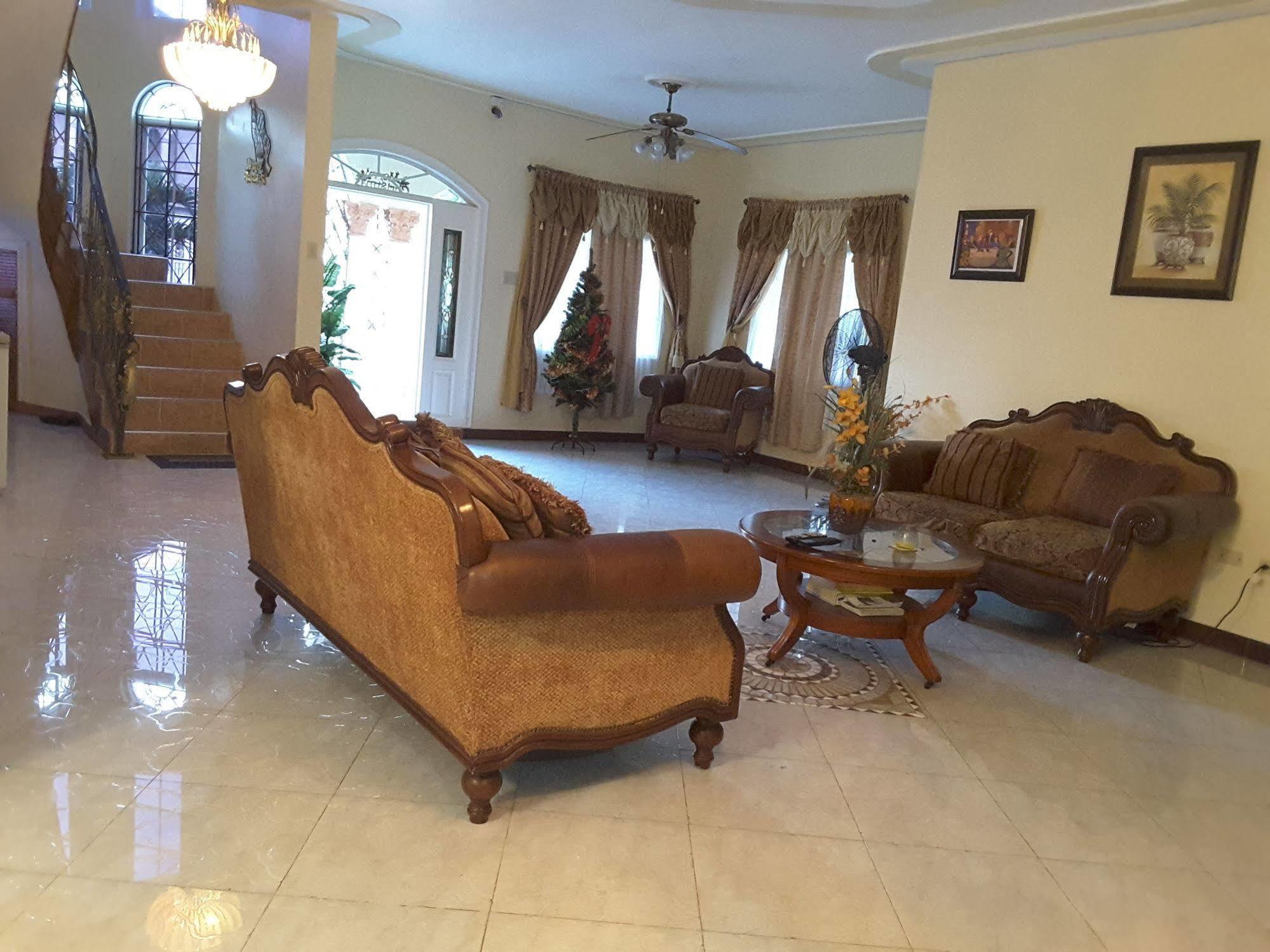 Cazwin Villas Teluk Montego Bagian luar foto