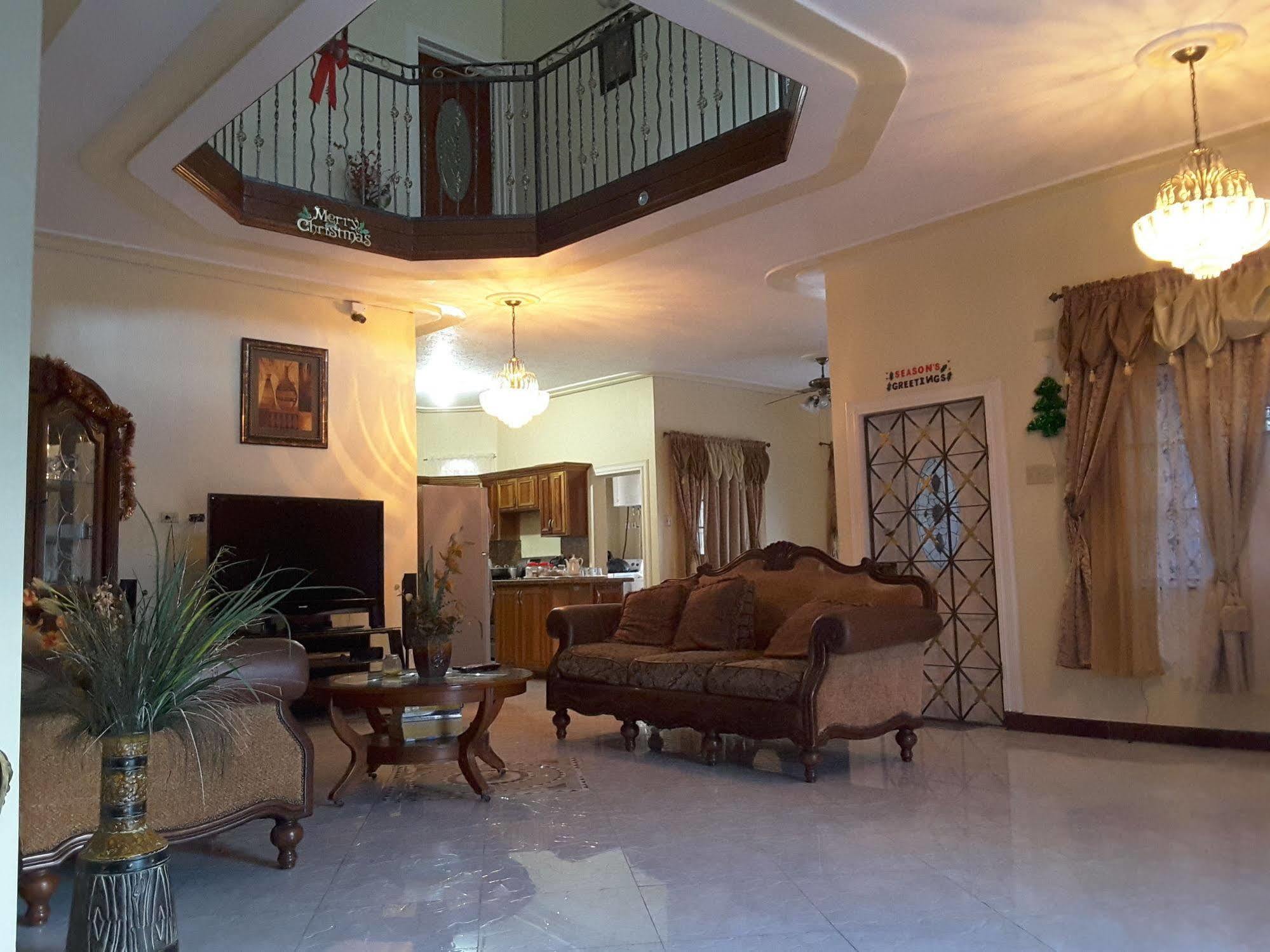 Cazwin Villas Teluk Montego Bagian luar foto
